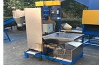 塑料再生料市場(chǎng)競(jìng)爭(zhēng)日益激烈 再生塑料脫水機(jī)質(zhì)量要求越來越高