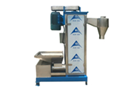 如何安裝操作廢舊塑料脫水機(jī)才安全？博昌為您支招！